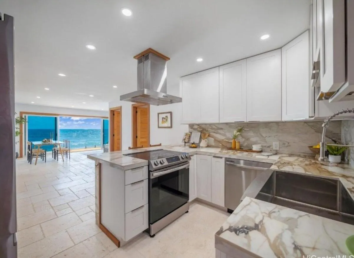 Xanadu Oceanfront Villa Hau'ula